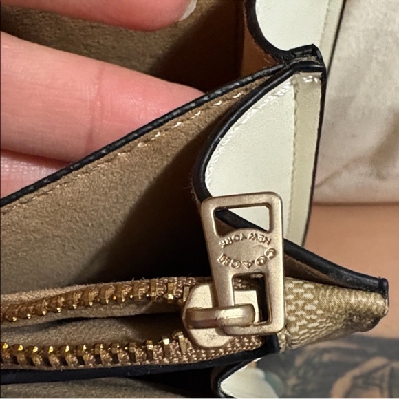 Coach Beige Suede Interior Handbag with White Leather Patch - Picture 3 of 6